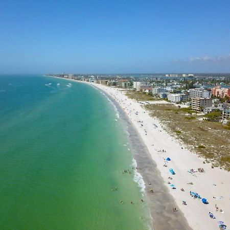 402 - Sandy Shores St. Pete Beach Eksteriør billede
