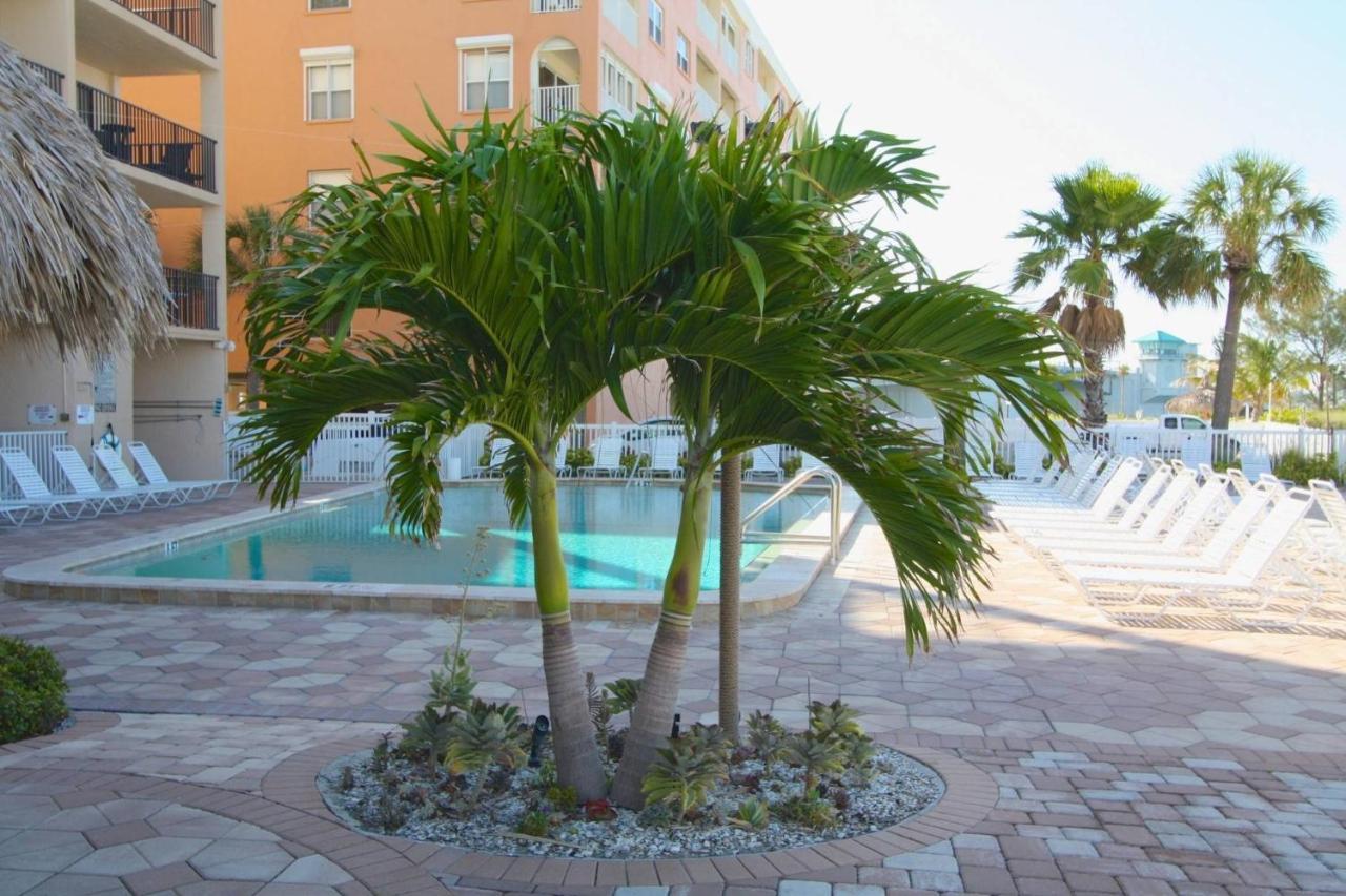 402 - Sandy Shores St. Pete Beach Eksteriør billede