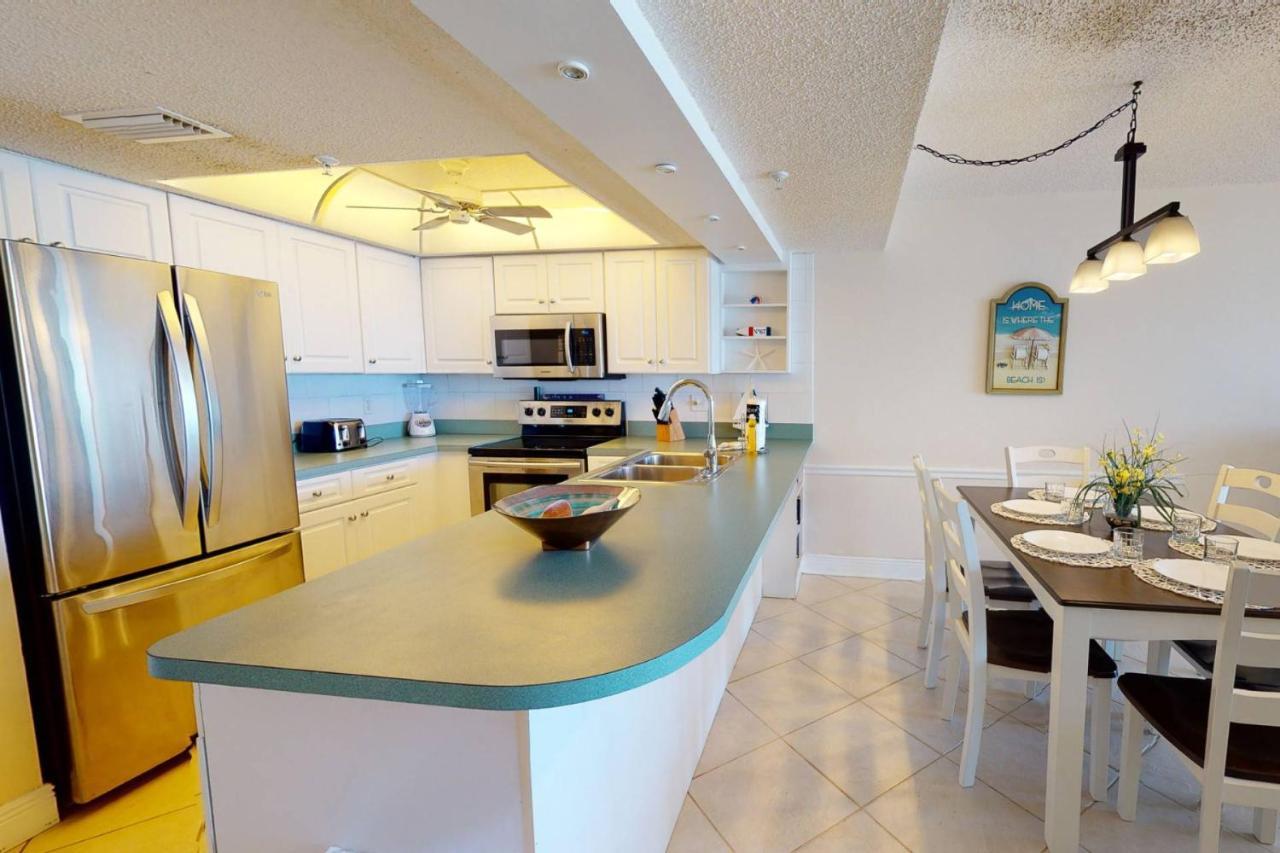 402 - Sandy Shores St. Pete Beach Eksteriør billede